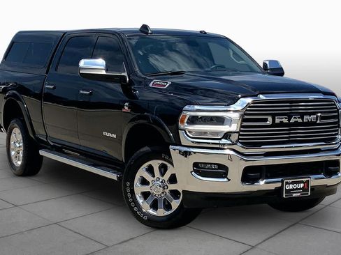 Used 2022 RAM 2500 Laramie AWD/4WD image 3