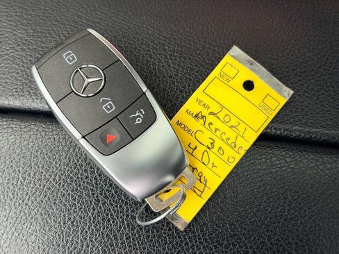 Used 2021 Mercedes-Benz C 300 4MATIC Sedan w/ Premium Package image 51