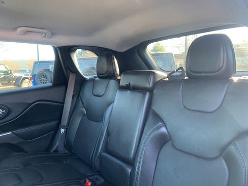 Used 2020 Jeep Cherokee Latitude Lux w/ Trailer Tow Group image 31