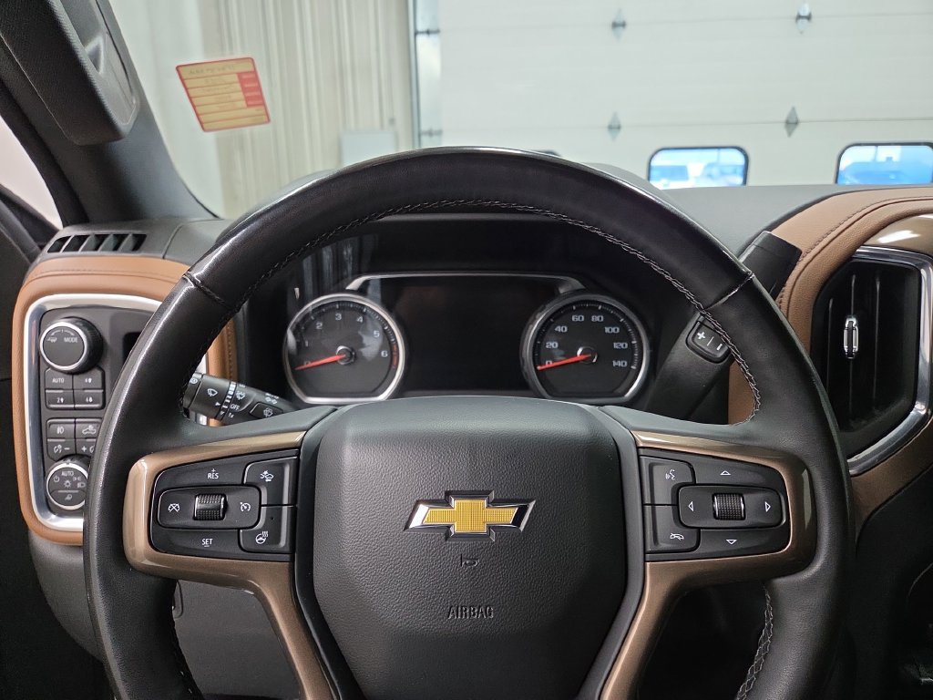 Used 2023 Chevrolet Silverado 3500 High Country w/ Technology Package AWD/4WD image 23