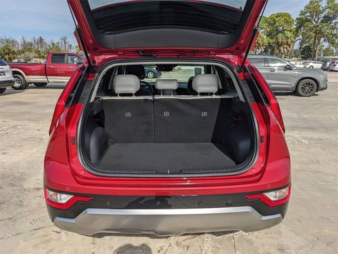 Certified 2024 Kia Niro EX Touring image 14