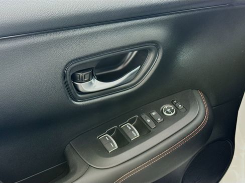 Used 2024 Honda HR-V Sport image 16