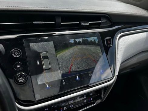 Used 2023 Chevrolet Bolt EUV Premier w/ Sun & Sound Package FWD image 35