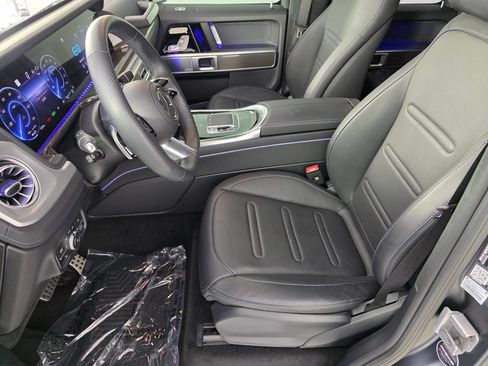 Certified 2025 Mercedes-Benz G 580 w/ Manufactur Interior Package image 9