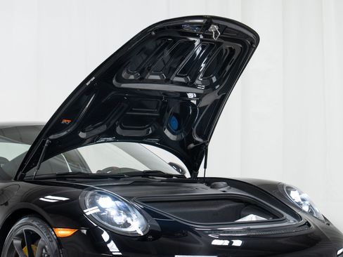 Certified 2018 Porsche 911 GT3 RWD image 12