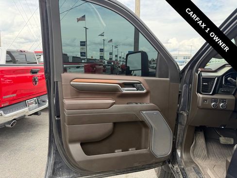 Used 2025 GMC Sierra 3500 Denali w/ Denali Reserve Package AWD/4WD image 23