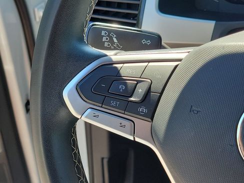 Used 2023 Volkswagen Atlas Cross Sport SE FWD image 29