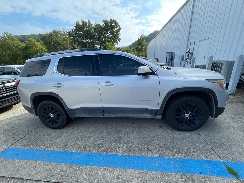 Used 2018 GMC Acadia SLT AWD/4WD image 4