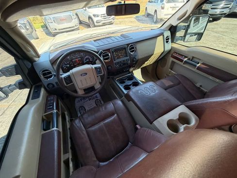 Used 2012 Ford F250 King Ranch w/ King Ranch w/Chrome Pkg image 21