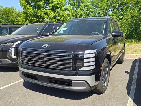 New 2026 Hyundai Palisade Limited FWD image 3