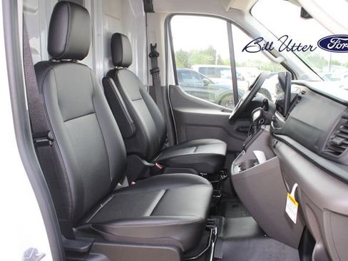 New 2025 Ford Transit 250 148 Medium Roof w/ Load Area Protection Package image 8