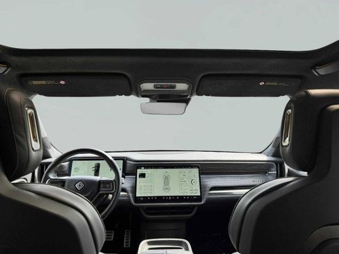 Used 2022 Rivian R1T Adventure image 46