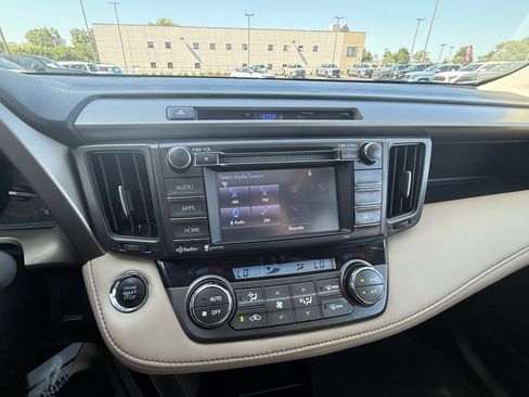 Used 2014 Toyota RAV4 Limited AWD/4WD image 9