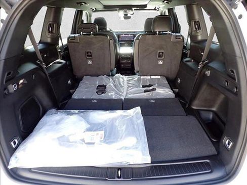 New 2026 Jeep Grand Cherokee L Limited AWD/4WD image 8