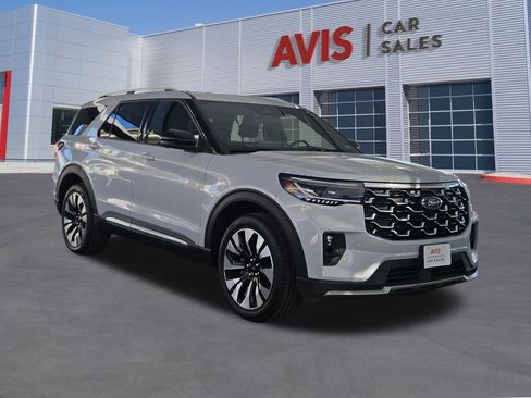 Used 2025 Ford Explorer Platinum w/ LUX Leather Package image 9