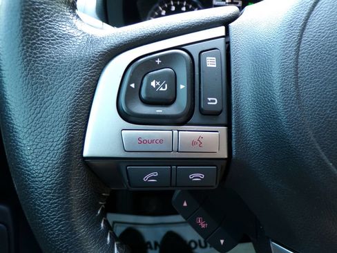 Used 2018 Subaru Forester 2.5i Touring w/ Popular Package #3B AWD/4WD image 31