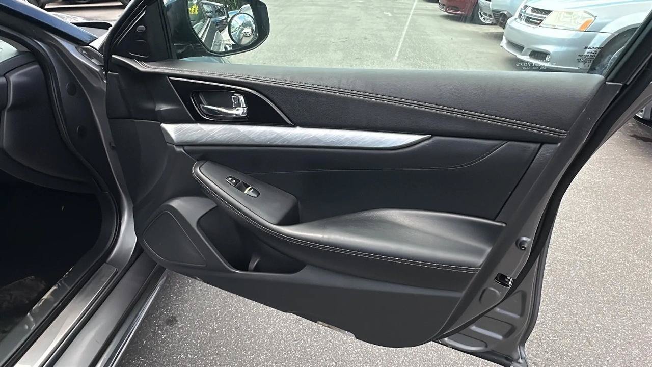 Used 2016 Nissan Maxima 3.5 SL FWD image 28