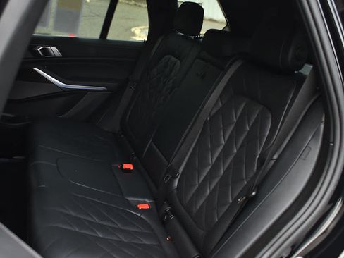Used 2026 BMW X5 xDrive40i AWD/4WD image 16