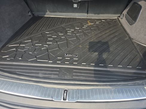 Used 2023 Jeep Grand Cherokee Overland w/ Advanced Protech Group III image 12