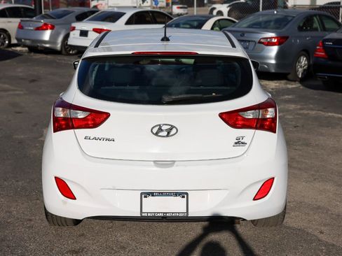 Used 2016 Hyundai Elantra GT image 9