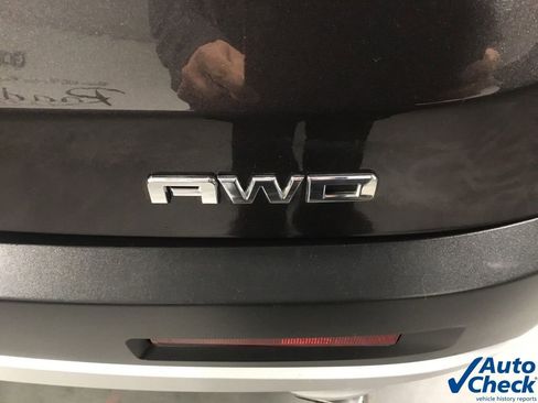 Used 2018 GMC Acadia SLE w/ LPO, Floor Liner Package image 13