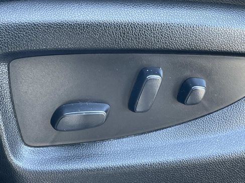 Used 2019 Chevrolet Tahoe LT image 18