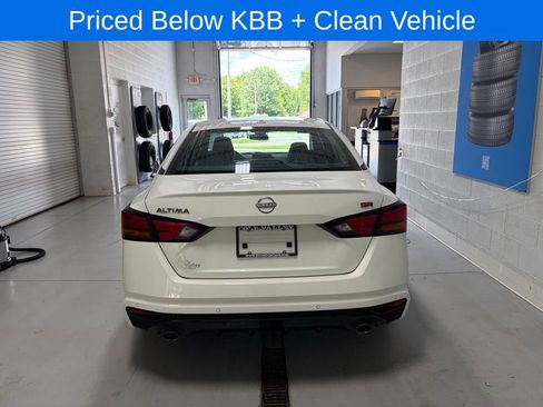 Used 2024 Nissan Altima 2.5 SR FWD image 5