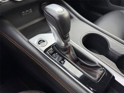 Used 2022 Nissan Altima 2.5 SR w/ Midnight Edition Package image 19