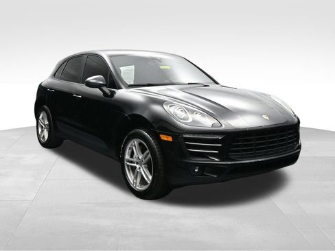 Used 2018 Porsche Macan AWD/4WD image 7