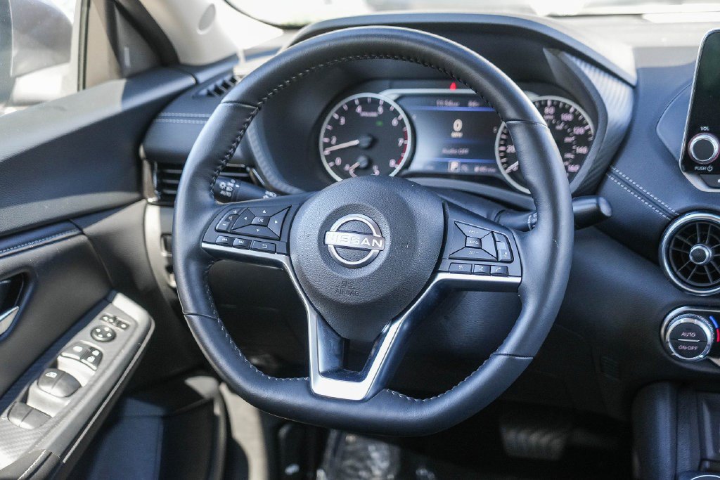 Used 2025 Nissan Sentra SV w/ All-Weather Package FWD image 15