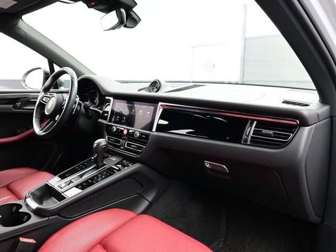 Certified 2024 Porsche Macan Turbo AWD/4WD image 18