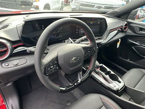 New 2026 Chevrolet Trax RS w/ Sunroof Package image 19