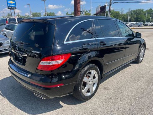 Used 2011 Mercedes-Benz R 350 BlueTEC 4MATIC image 5