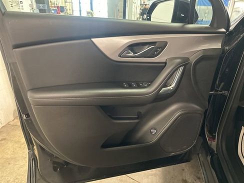 Used 2023 Chevrolet Blazer LT w/ Convenience Package image 9