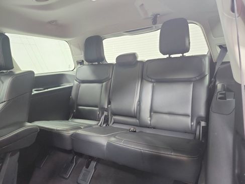 Used 2025 Ford Expedition Platinum AWD/4WD image 12