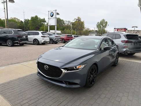 Certified 2025 MAZDA MAZDA3 s AWD/4WD image 3
