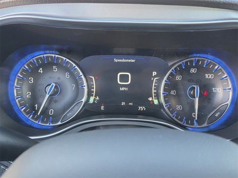 New 2026 Chrysler Pacifica Limited image 21