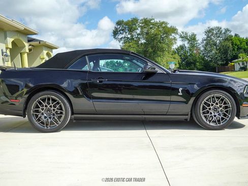 Used 2014 Ford Mustang Shelby GT500 w/ Equipment Group 821A RWD image 17