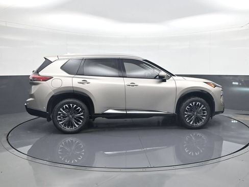 New 2026 Nissan Rogue Platinum w/ Platinum Premium Package AWD/4WD image 9