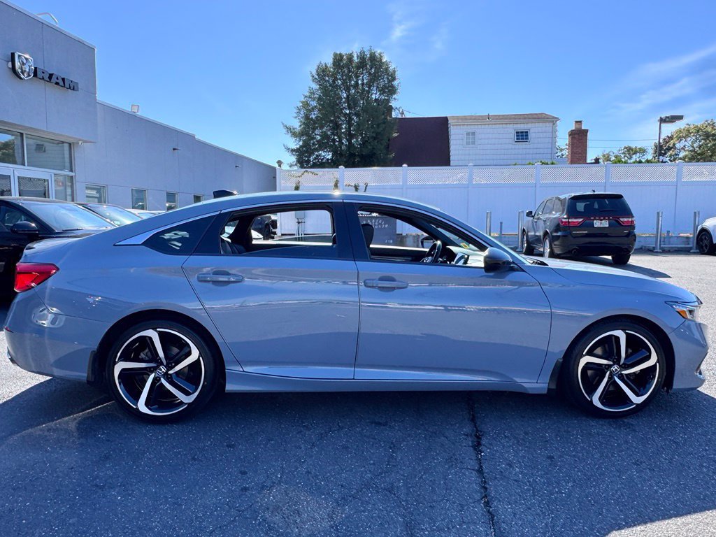 Used 2022 Honda Accord Sport image 9