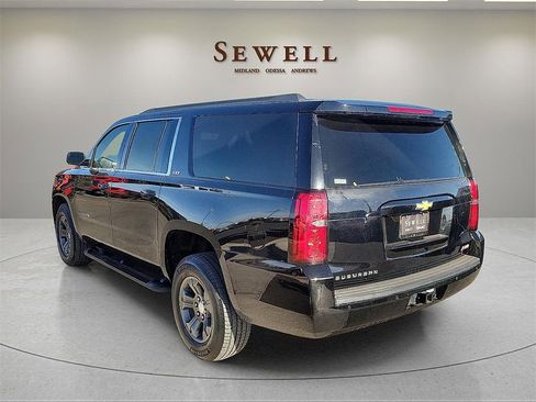Used 2018 Chevrolet Suburban LT w/ Off-Road Package image 3