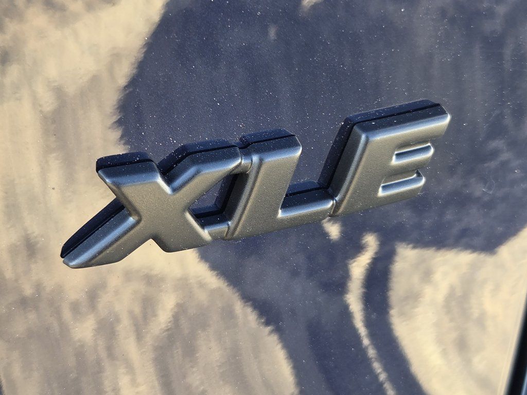 Used 2025 Toyota RAV4 XLE Premium FWD image 11