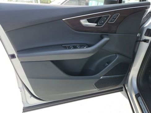 Used 2021 Audi Q7 2.0T Premium Plus w/ Premium Plus Package image 29