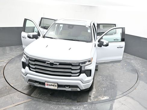 New 2026 Chevrolet Silverado 1500 High Country AWD/4WD image 59