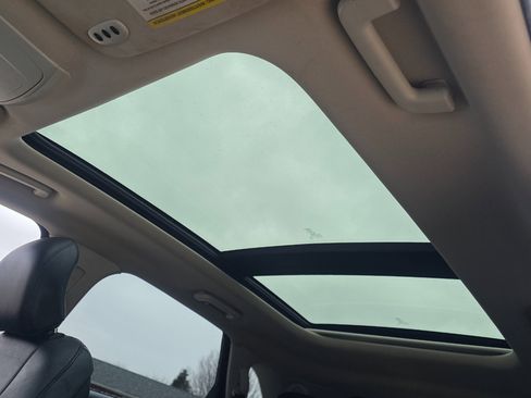 Used 2018 Ford Edge Titanium w/ Equipment Group 302A image 3