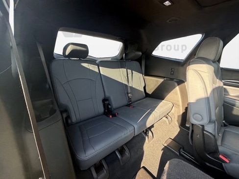 Used 2023 Buick Enclave Essence w/ Experience Buick Package image 28