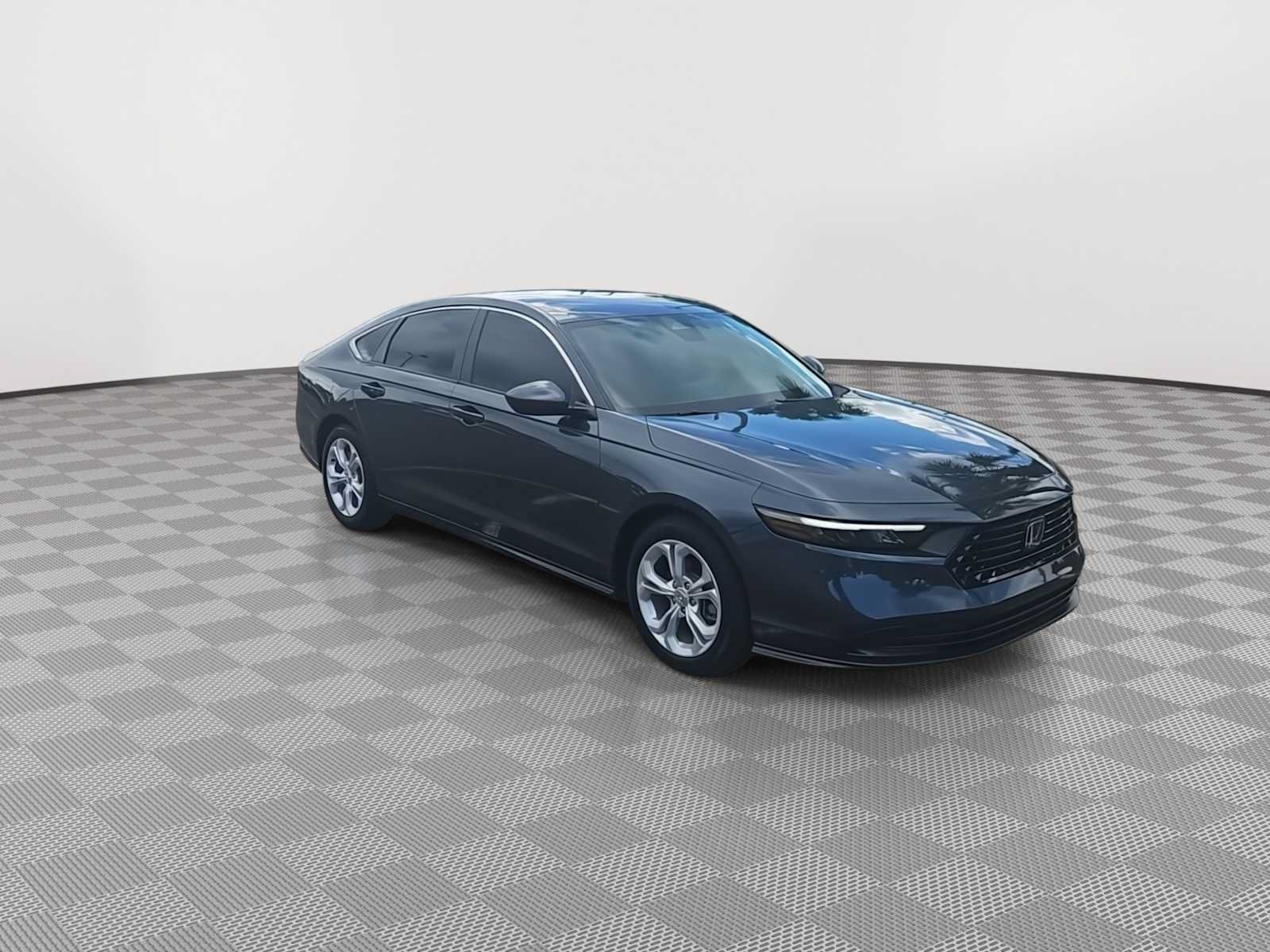 Certified 2025 Honda Accord LX image 2