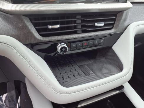 New 2025 Ford Explorer Platinum w/ Ultimate Package image 14