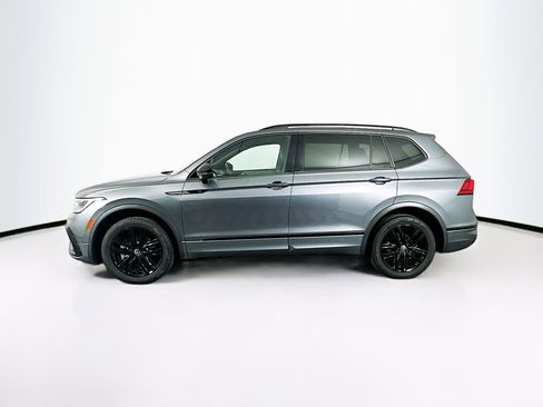 Used 2022 Volkswagen Tiguan SE R-Line image 4