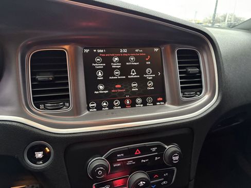 Used 2022 Dodge Charger R/T image 16